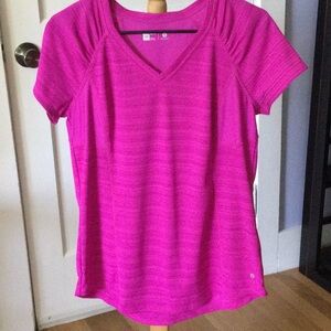Xersion v-neck top